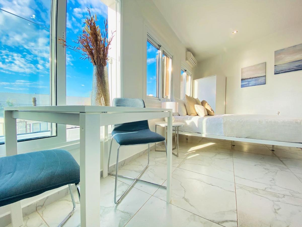 Phaedrus Living : Luxury Flat Lighthouse 75 Daire Pafos Dış mekan fotoğraf
